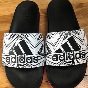 NWT Women’s Adidas Adilette slides size 8